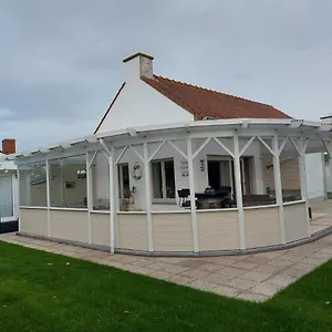 The House Ferienhaus