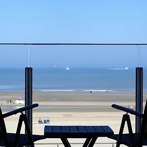 North Sea View With Parking Middelkerke