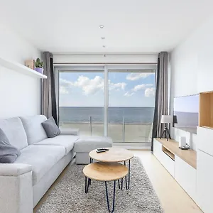  Appartement Met Frontaal Zeezicht